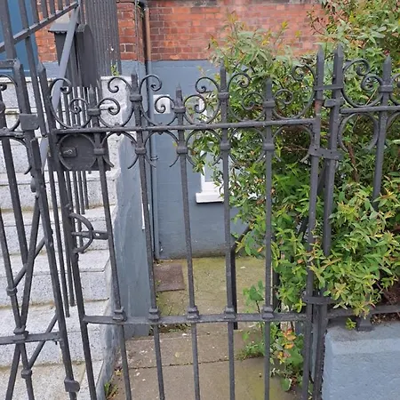 Spacious Studio-dublin 3